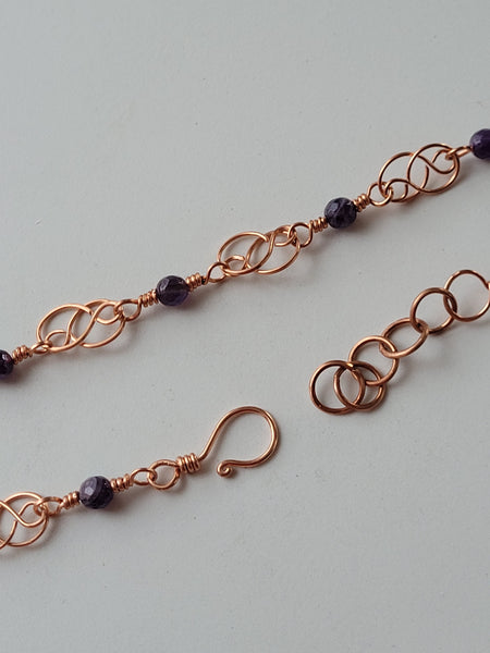 Elegant Black Onyx Copper Link Necklace with Celtic Infinity Symbol - Sophisticated, Lightweight, Adjustable