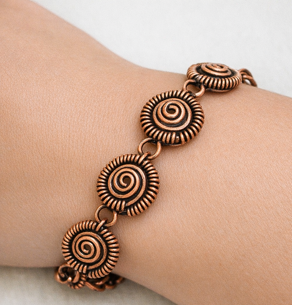 Copper Spiral Nautilus Bracelet, Unisex Patinated Link Bracelet, Beach-inspired Bracelet