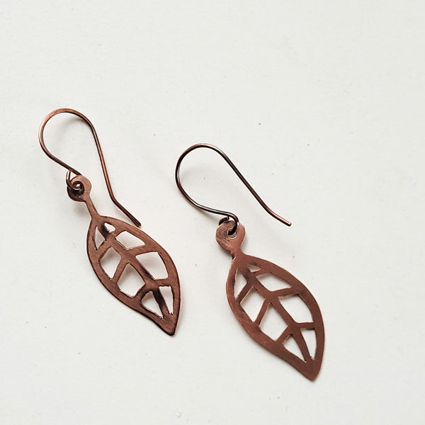 Minimalist Leaf Copper Earrings, Earrings for Nature lovers and gardeners,  Handcrafted,  Patinated, Every Day Wear, Gift for Her